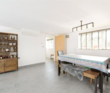 3 bedroom barn conversion to rent - Photo 3