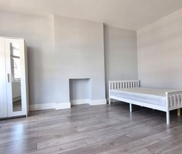 4 bedroom maisonette to rent - Photo 5