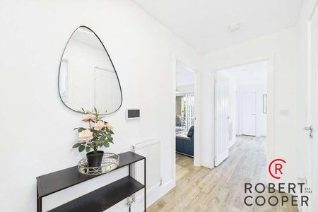 Bourne Court, Ruislip, HA4 - Photo 3