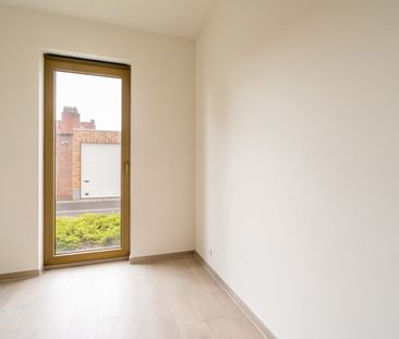 RECENT GELIJKVLOERS APPARTEMENT IN CENTRUM KAPELLEN - Photo 1