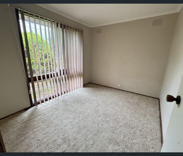 3 BEDROOM HOME - Photo 3