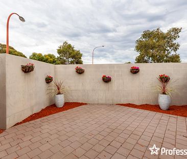 7/5 Cabra Avenue, Seville Grove WA 6112 - Photo 6