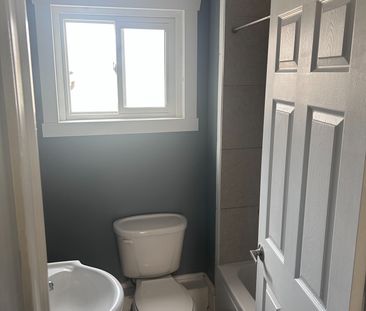 For Lease - 202 Nelson Street Unit# UPPER, Brantford, Ontario - Photo 2