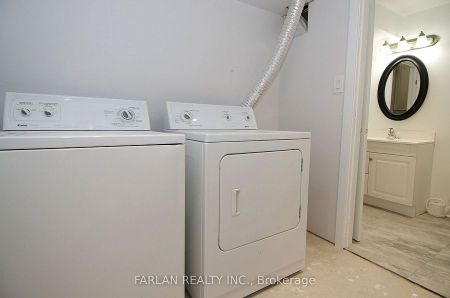 For Lease - 296 Plymouth Trail Unit# Bsmt#2, Newmarket, Ontario - Photo 5