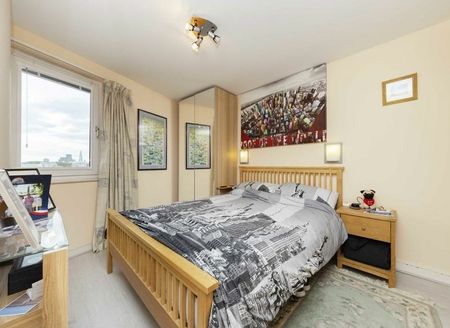 Arnhem Place Canary Wharf, E14 - Photo 2