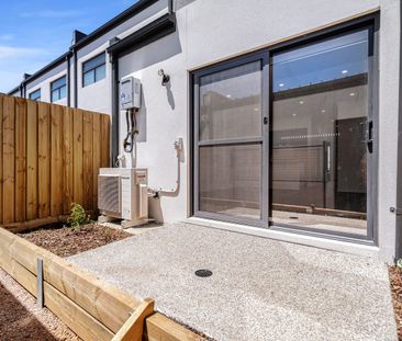 Brand New Modern Home in Mickleham - Photo 6