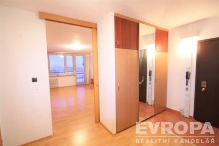 Prostorný byt 3+kk, 74 m - Photo 2
