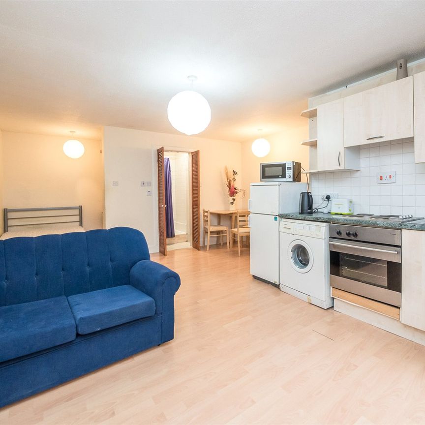 1 bedroom studio apartment to rent - Photo 1