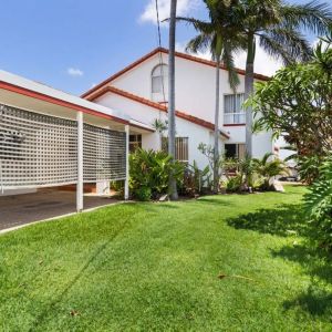 Furnished Living in Beautiful Buddina - Photo 3