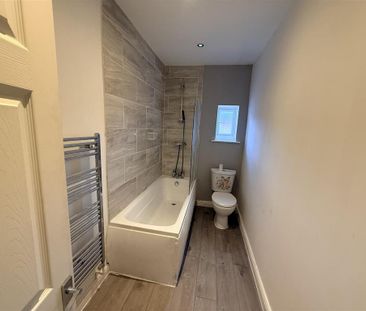 2 bedroom terraced house to rent - Photo 2