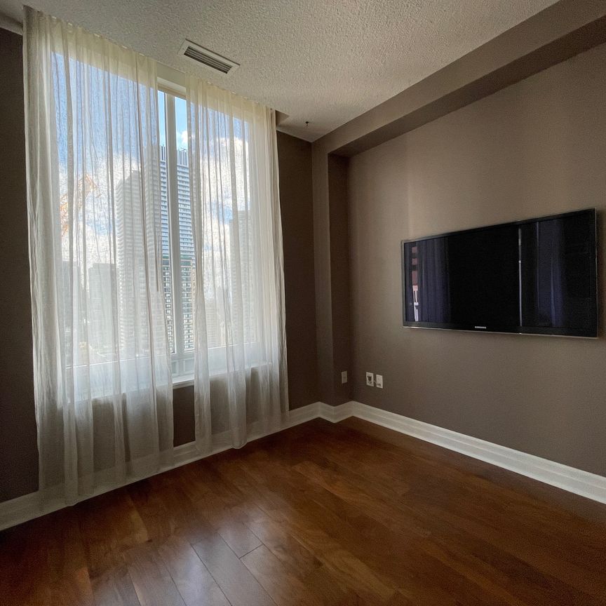UPTOWN RESIDENCES: Yonge St & Bloor St (35 Balmuto St) AD#02706 - Photo 1