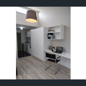 Best location of Furnished Student Studio - Photo 2