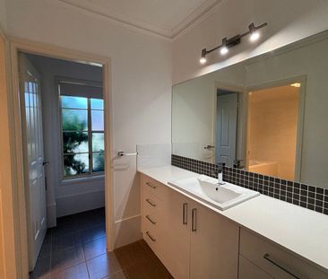 76 Lemon Gums Drive, Tamworth, NSW 2340 - Photo 2