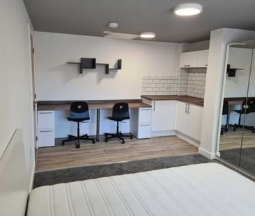 1 Bed - 2 Bed 2 Bath Double Room & Semi Studio - Photo 3