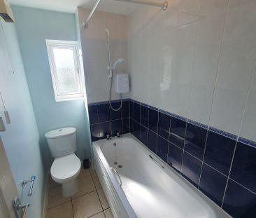 One Bedroom Mid-Terrace ‘Chase’ design house with garden and parking - Photo 6