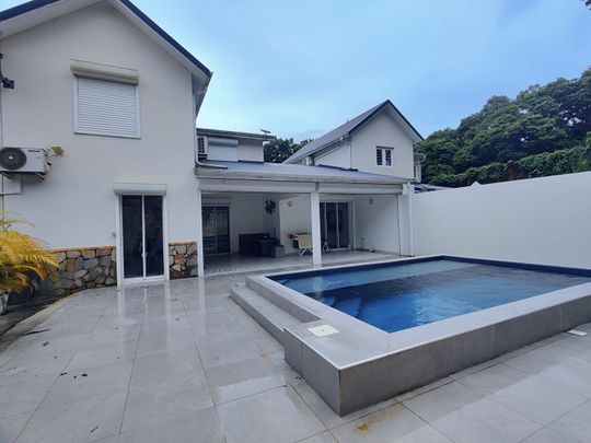 Location maison 4 pièces, 131.10m², Sainte-Luce - Photo 1