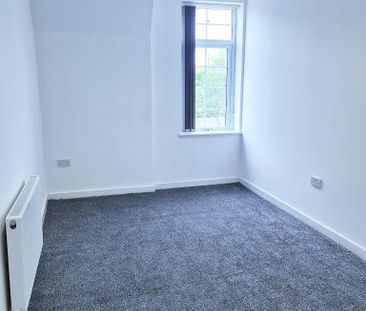 3 bedroom maisonette to rent - Photo 2