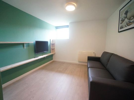 Flat 9B, Ebenezer Chapel York Place - Photo 1