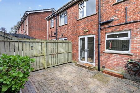 6 Eastleigh Dale, Ballyhackamore, Belfast, BT4 3DT - Photo 5