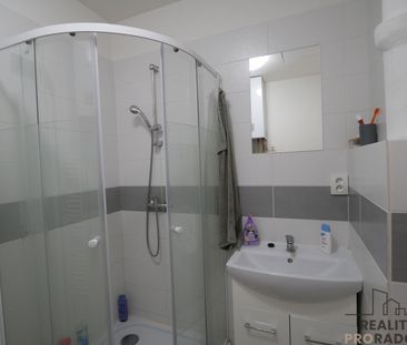 Pronájem bytu 1+kk a garsoniéry 42 m², Malé náměstí, Hradec Králové - Photo 5