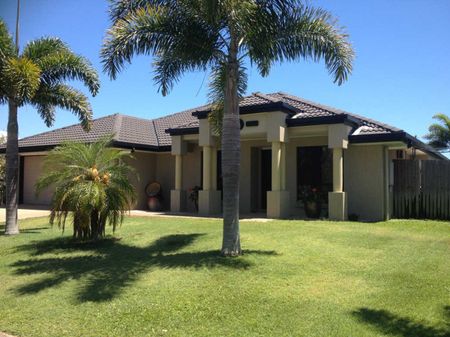 74 Royal Sands, Bucasia - Photo 3