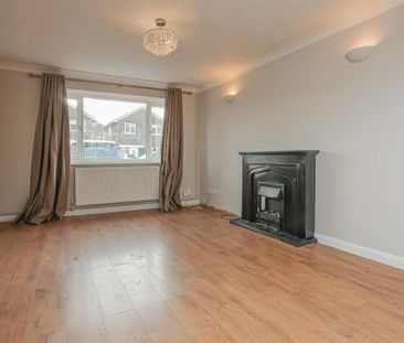 3 bedroom semi-detached house to rent - Photo 2
