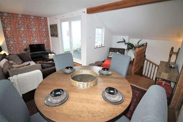 The Lodge, St Annes Well Mews, Lower North Street, Exeter, EX4 - Photo 1