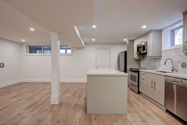 For Lease - 136 Westside Drive Unit# Lower, Oakville, Ontario - Photo 1