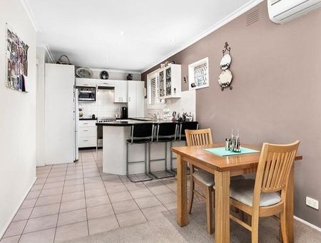 29 Greendale Road, Doncaster East - Photo 3