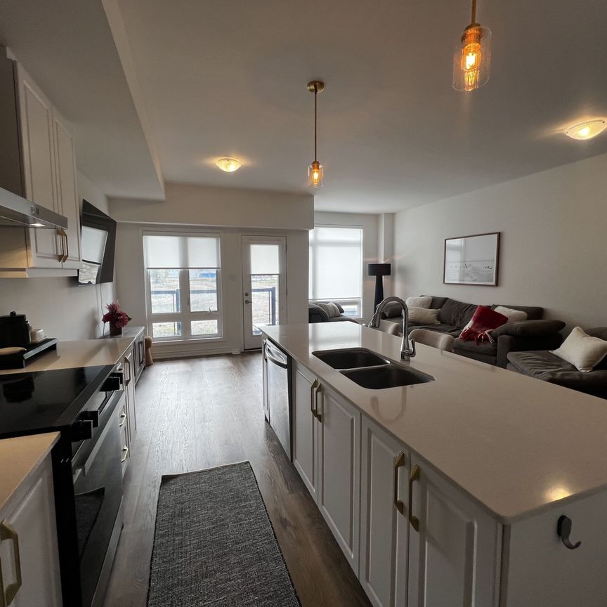 For Lease - 146 Elgin Street, Orillia, Ontario - Photo 1