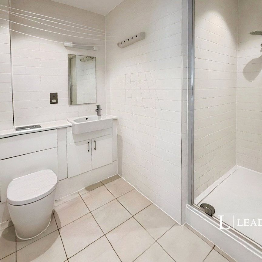 2 bedroom apartment to rent East Street, Brighton, East Sussex, BN1 - Photo 1