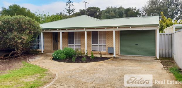 13 Crystaluna Drive - Photo 1