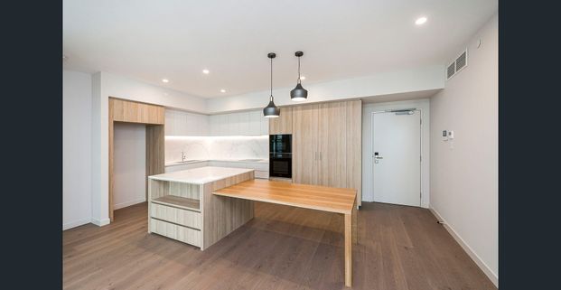 Executive Living! - Photo 1