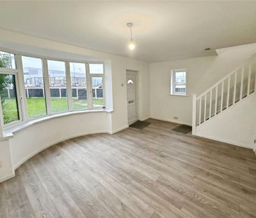 3 bedroom semi-detached house to rent - Photo 3