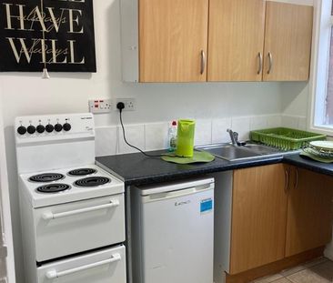 Studio Flat, Loughborough Road, NG2 - Photo 4
