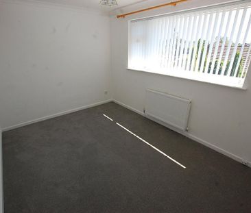2 bedroom semi-detached house to rent - Photo 2