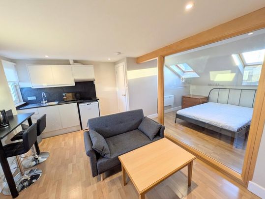 1 bedroom flat to rent - Photo 1