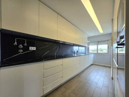 3 room luxury House for rent in Oeiras, Portugal - Photo 3