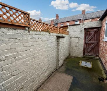 2 bedroom terraced house to rent - Photo 6