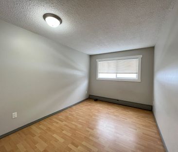 2 Bedroom Unit Across from Hospital!! - Photo 4