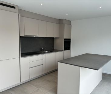 2190 - n°32 - Appartement de 3.5 pièces en attique au 3ème étage - Photo 5