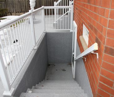 For Lease - 18 Tracie Court, Vaughan, Ontario - Photo 2