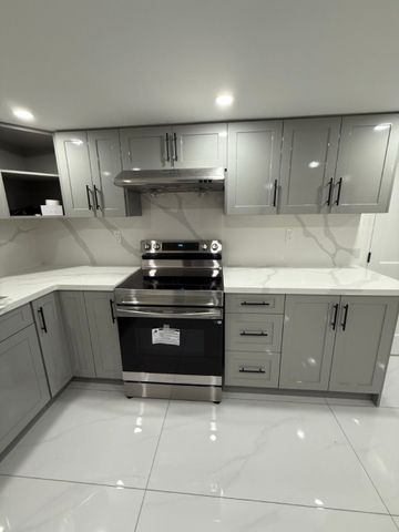 For Lease - 213 Danny Wheeler Boulevard, Georgina, Ontario - Photo 4