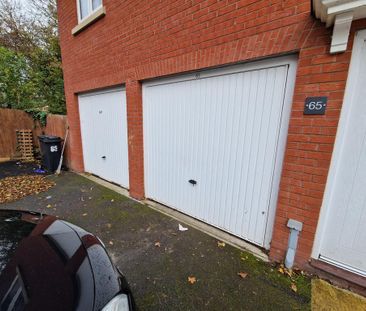 2 bedroom coach house to rent - Photo 3