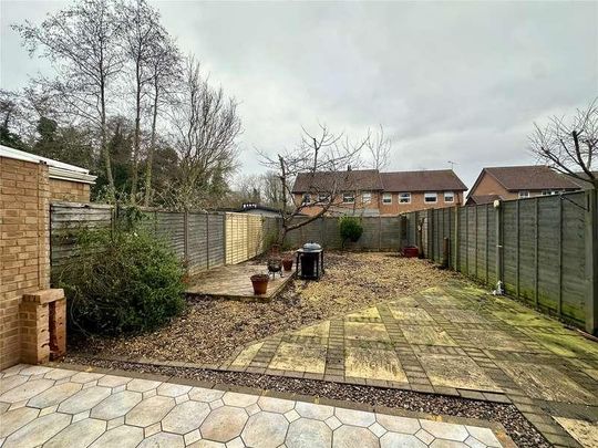 Mannock Way, Woodley, Reading, Berkshire, RG5 - Photo 1