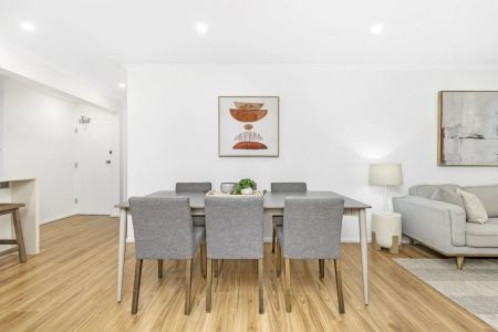 Renovated Three-Bedroom Retreat in Ultra Convenient Location Moments from Everything - Photo 3