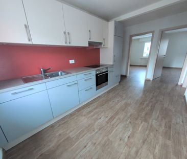 À louer ! Un joli appartement de 4 pièces 1/2, proche de la gare à ... - Photo 1