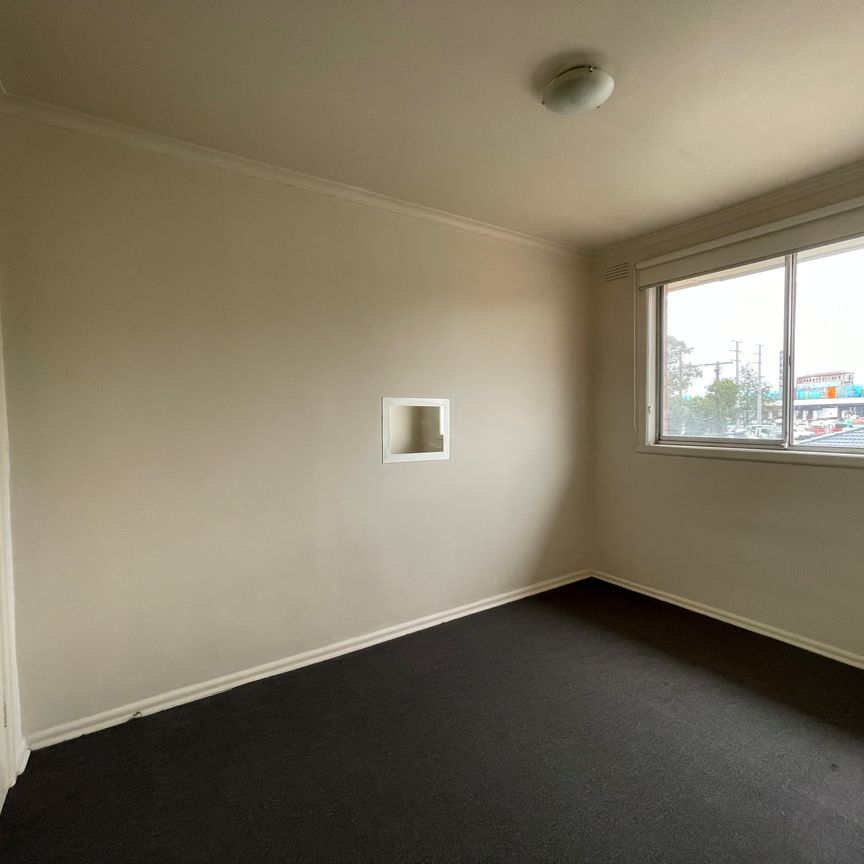 7 / 5-7 New Street, South Kingsville - Photo 1