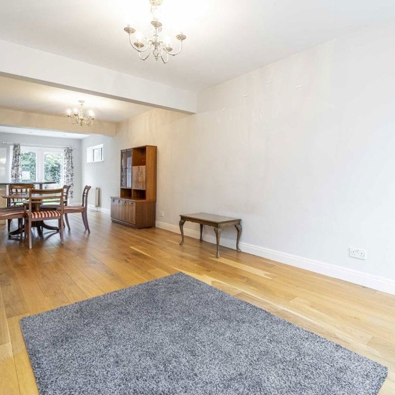 Sunmead Road, TW16, London - Photo 1