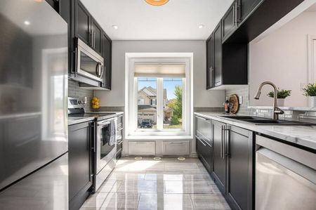 For Lease - 2427 Nutgrove Avenue, Barrhaven, Ontario - Photo 5